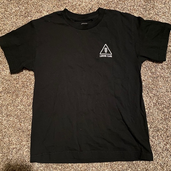 Black lurking class t shirt - Picture 1 of 2